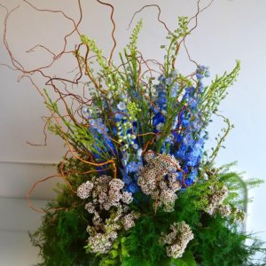 Country style flower arrangement