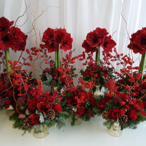 Bouquet saisonnier monochrome arrangements bas et haut